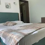 Otel Di 4*