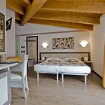 Otel Di 4*