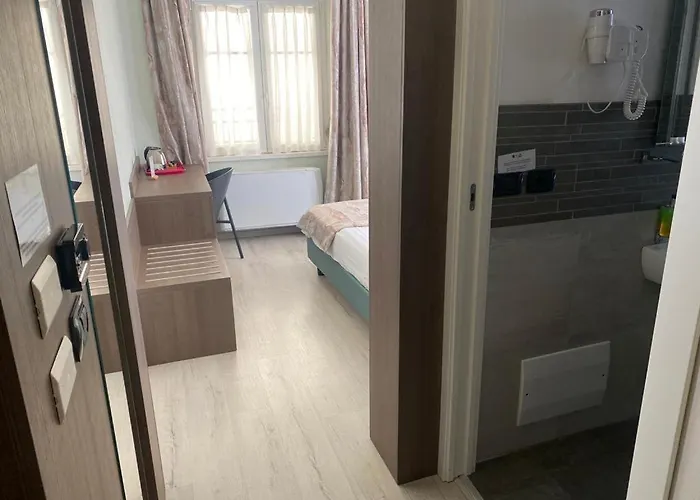 Hotel Di 4*