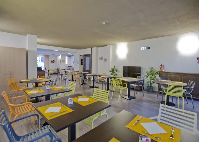 Hotel Di 4*